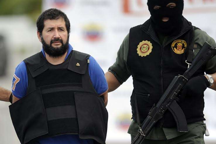 Óscar Mauricio Pachón, alias “Puntilla”era considerado el sucesor de uno de los jefes más más sanguinarios de las bandas criminales, alias el “Loco Barerra (en la foto). AFP PHOTO/LEO RAMIREZ