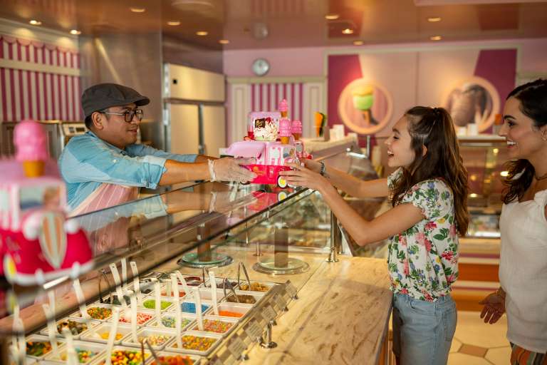 Jumbeaux's Sweets, recuerda a la popular heladería, Jumbeaux Café, de la bulliciosa metrópolis de mamíferos que aparece en "Zootopia" de Disney.