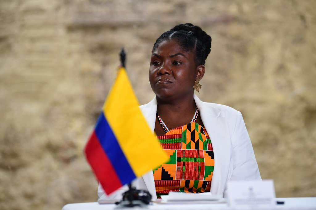 Vicepresidenta de la república durante la ratificación del capítulo étnico del acuerdo de paz