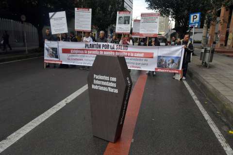 Gobierno y asociaciones de pacientes, una relación que no marcha bien