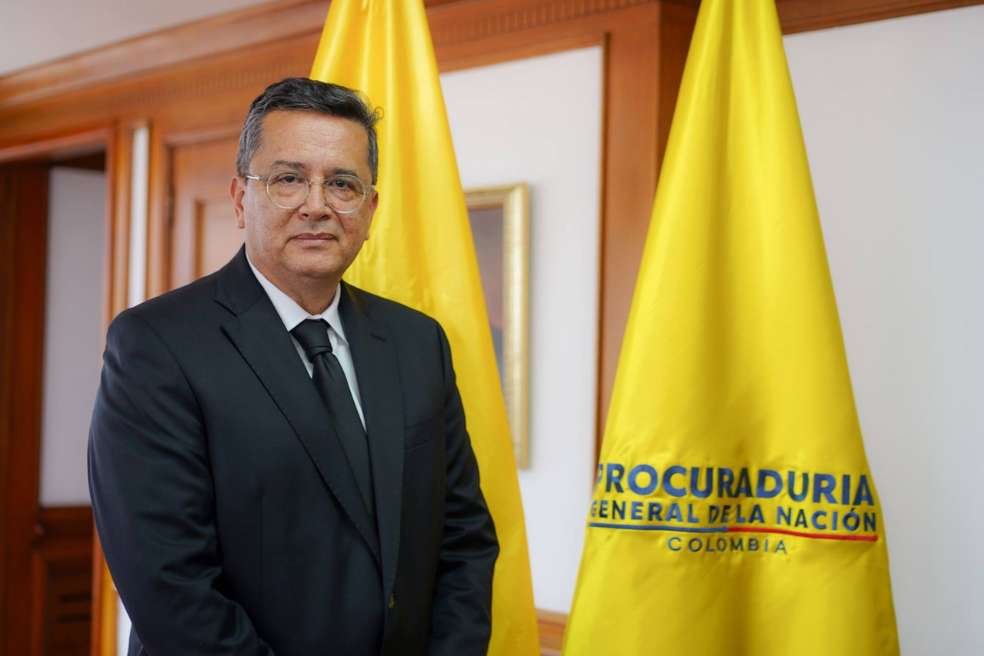 Procurador Eljach designó a Julián Fernández como nuevo viceprocurador general.