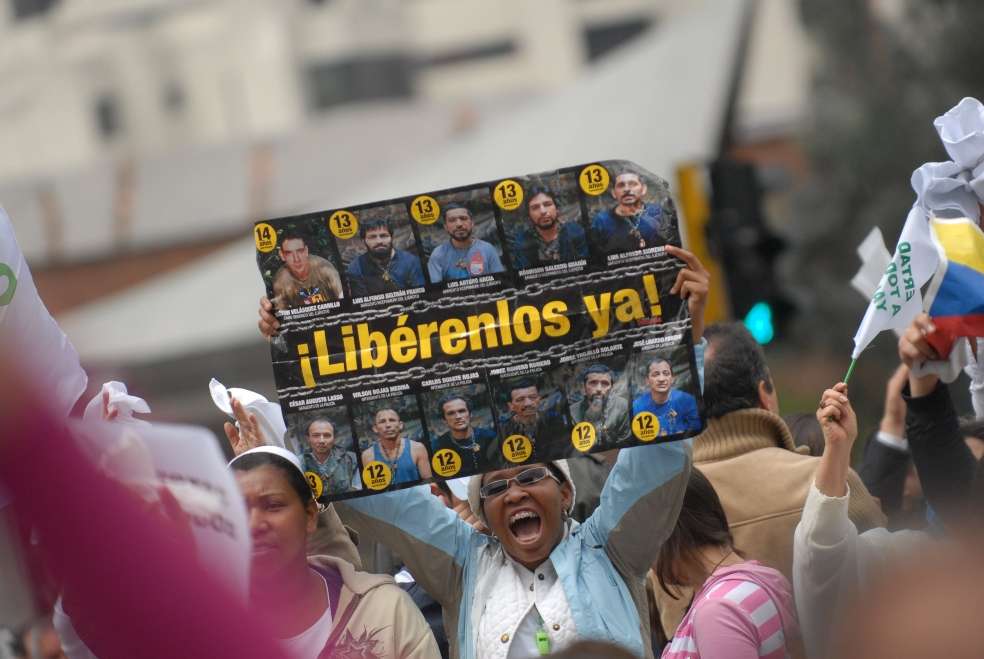 En el Caso 001 de la JEP, sobre el fenómeno de secuestro, existen 2.426 víctimas acreditadas.