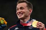 ¿En qué lugar de la historia del atletismo se ubica la marca de Karsten Warholm?