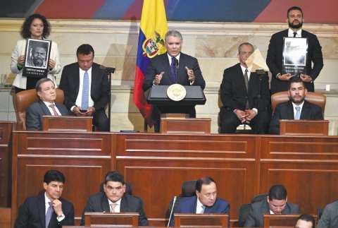 Duque y el Congreso: ¿comienza el fin de la luna de miel?