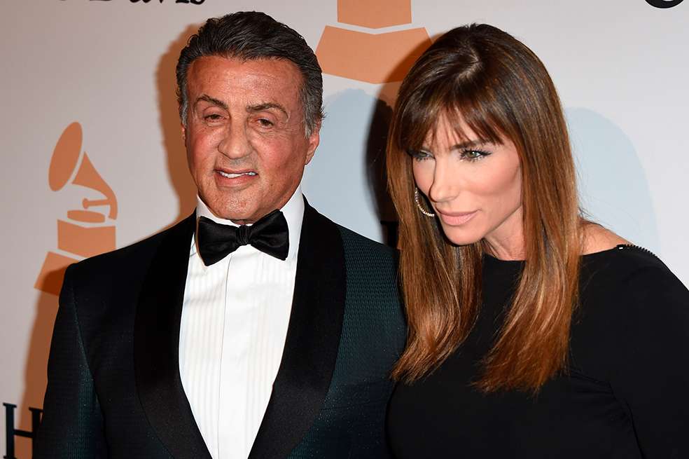 Sylvester Stallone y su esposa Jennifer Flavin. / AFP