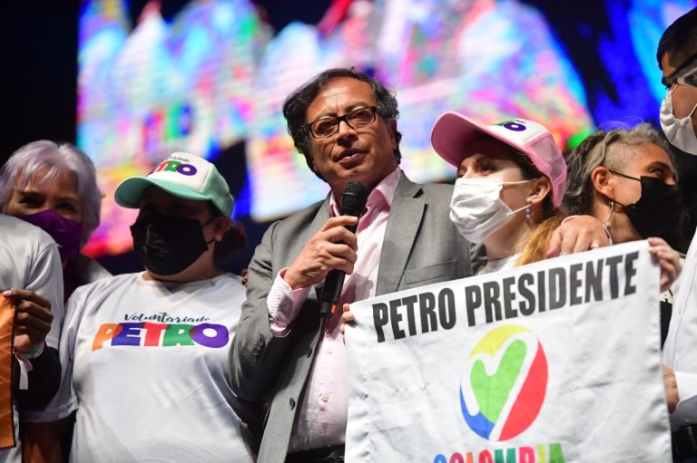 Encuesta: Petro puntea, de lejos, la intención de voto en la Costa Caribe
