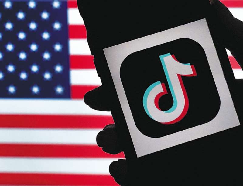 Las agencias de inteligencia de Estados Unidos están preocupadas de que China pueda “utilizar como armas” las aplicaciones de teléfonos inteligentes.