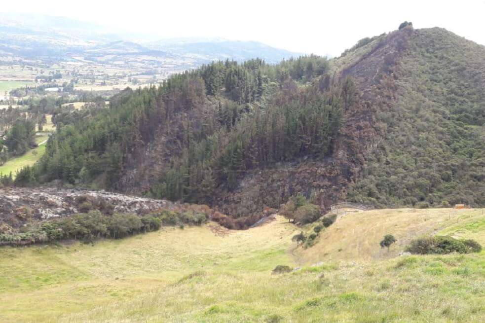 En el lugar aún quedan algunos focos que serán monitoreados, por lo menos, durante los próximos cinco días. / Cortesía Bomberos Cundinamarca