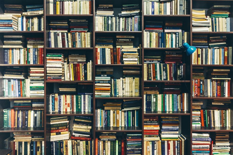 Recuerdos rotos y lecturas imperfectas
