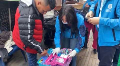 Desmantelan consultorio odontológico callejero, en el que ponían brackets