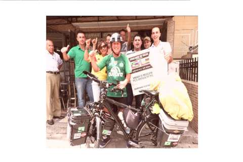 El brasilero que viajó en bicicleta hasta Medellín para tener un gesto con el Atlético Nacional