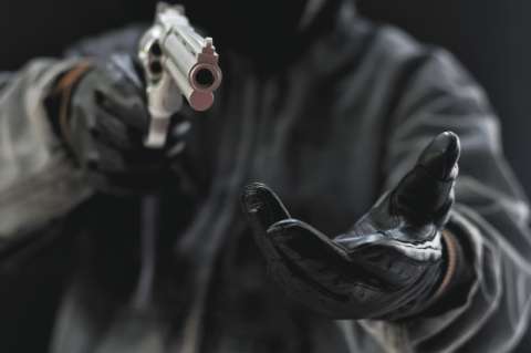 México: hombres buscando asesinar a un paciente desatan balacera en un hospital