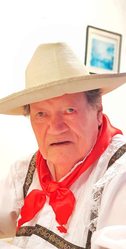 Félix Manrique Perdomo, pionero del periodismo agropecuario y medioambiental 