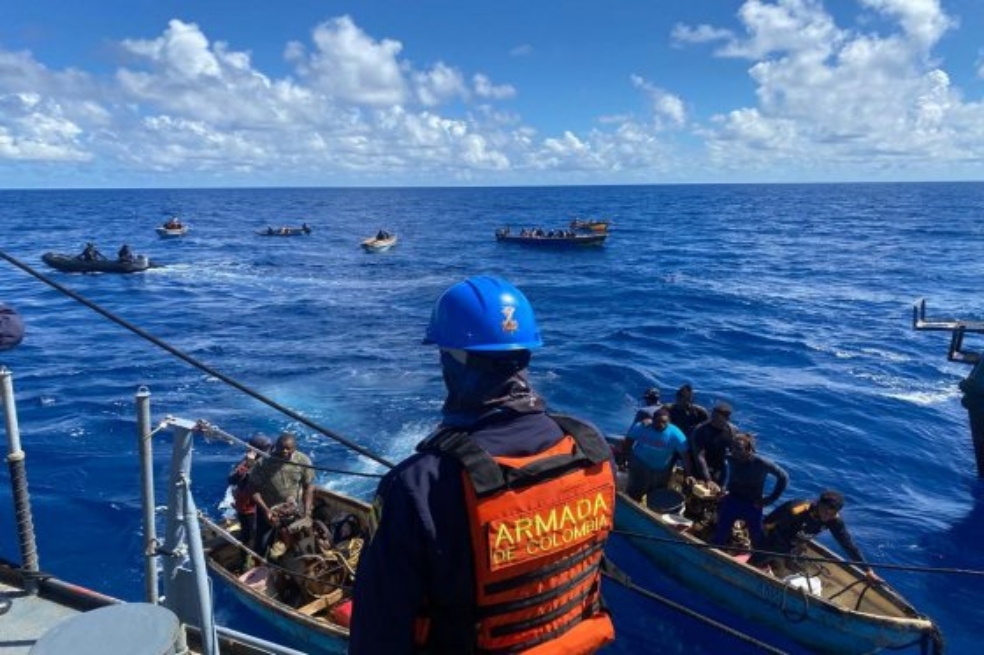 Armada durante el decomiso de la pesca.