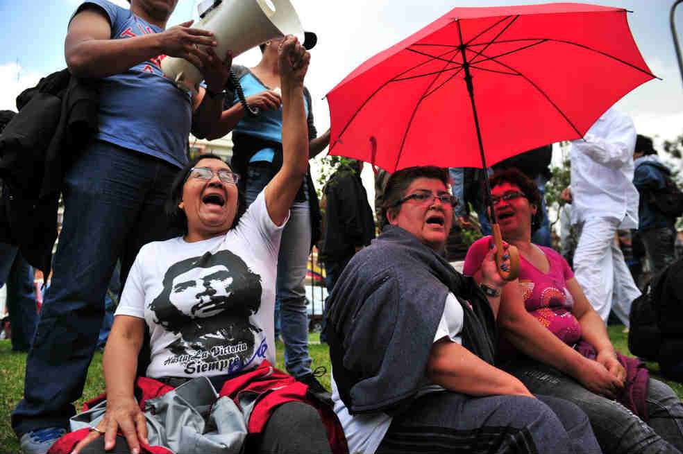 Trabajadores de la Universidad Nacional reclaman aumento salarial. / David Campuzano