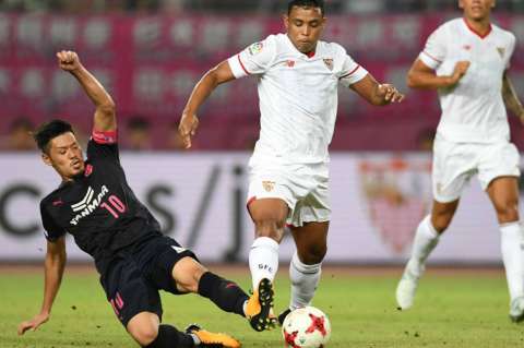 Luis Fernando Muriel está entre los convocados del Sevilla para el juego ante el Levante