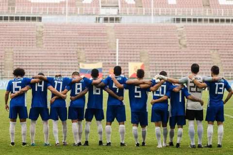 Sancionan a clubes venezolanos que se negaron a jugar en protesta por apagón