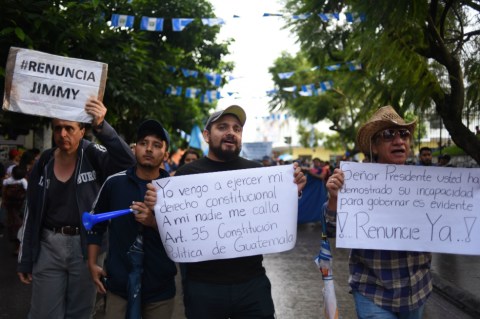 Ordenan a Jimmy Morales permitir ingreso de jefe de comisión contra impunidad