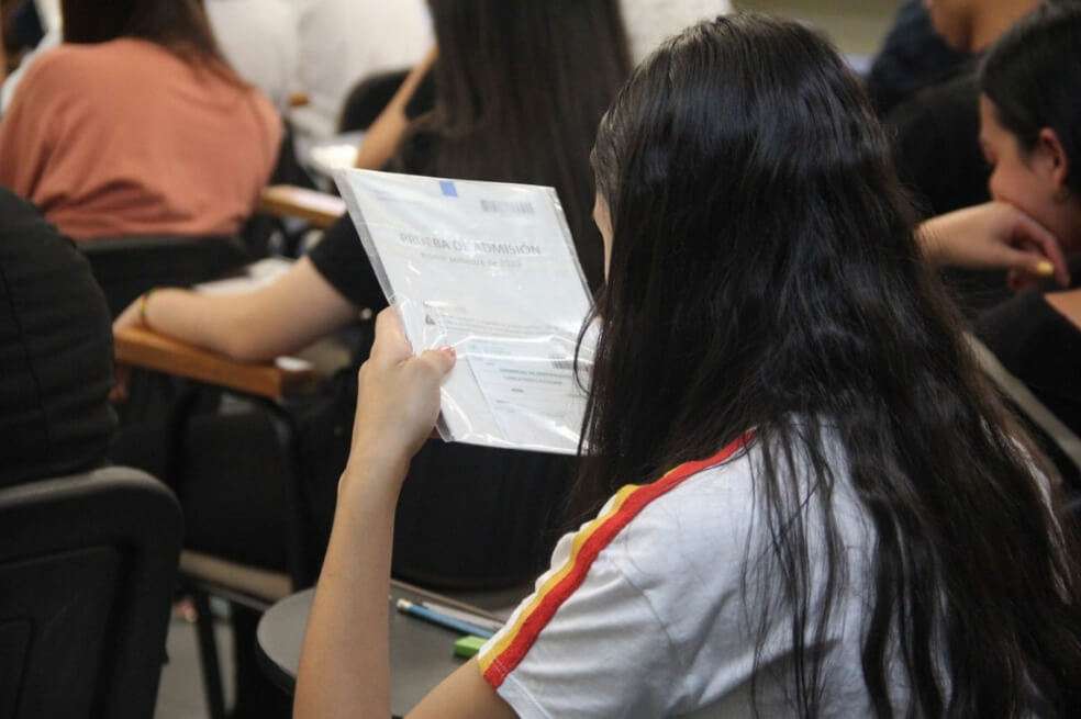 Si bien 61.902 aspirantes presentaron prueba de admisión a la UNAL este domingo, solo uno de cada diez podrá ingresar a estudiar dentro de este campus universitario. / Tomada de UN-Televisión