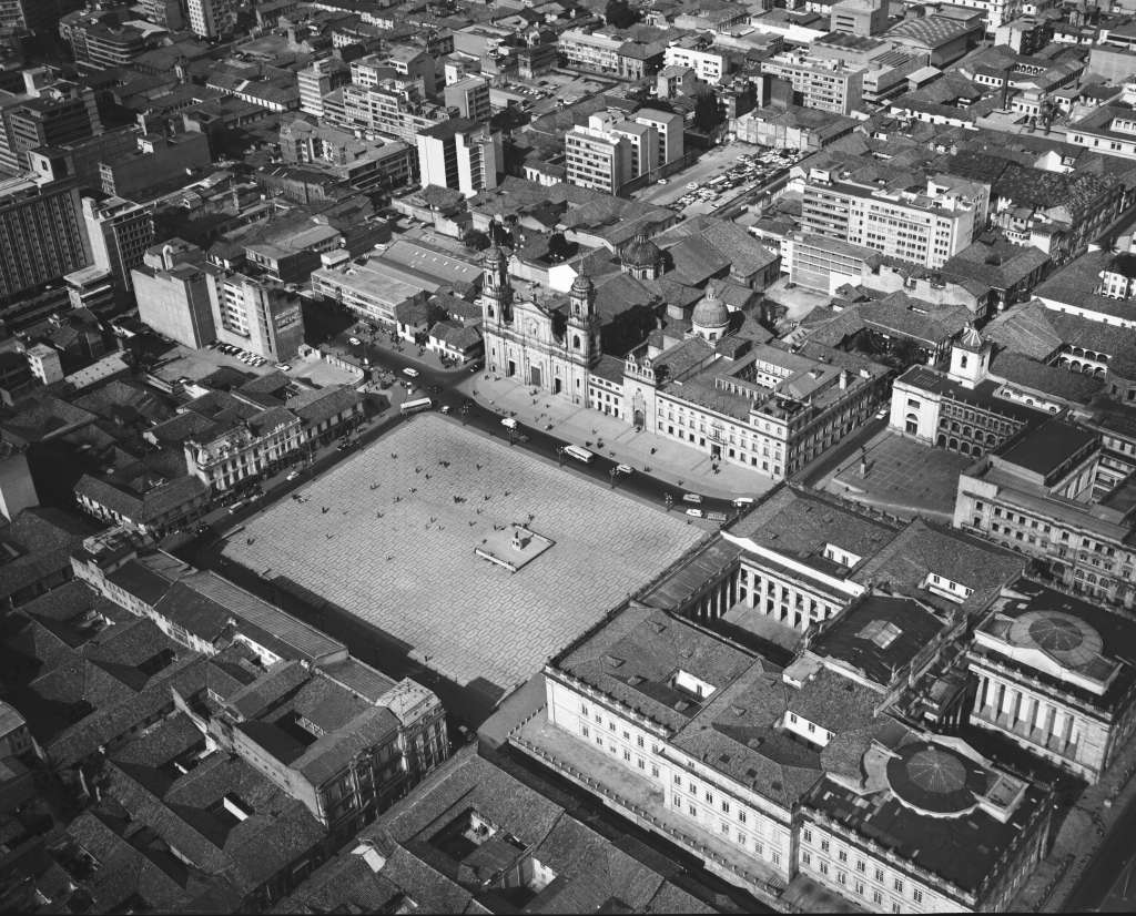 Centro de Bogotá, en 1965./Saúl Orduz, Foto de la colección del Museo de Bogotá.