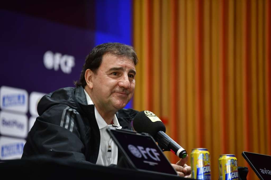 Néstor Lorenzo, director técnico de la selección de Colombia, durante una conferencia de prensa en la sede deportiva de la Federación Colombiana de Fútbol (FCF) en Bogotá.