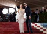 Acusan a Kim Kardashian de dañar el icónico vestido de Marilyn Monroe