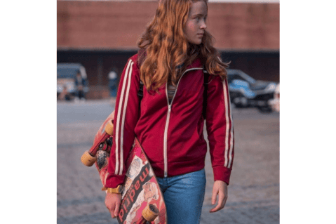 ¿Por qué aparece una patineta en Stranger Things que dice "Madrid"?