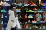 Nike y Adidas estarían interesados en fusión con Skechers