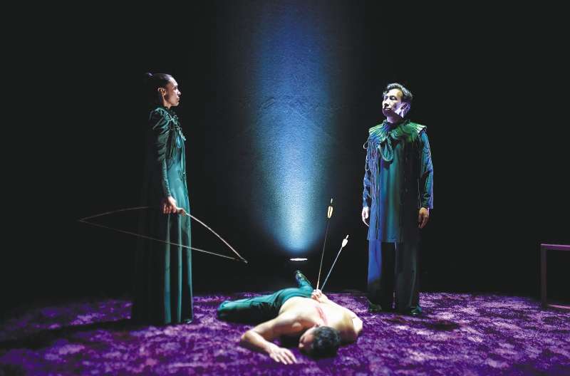 En la foto, una de las escenas finales de "Yo salvaje".