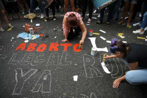 Inició el histórico debate que busca legalizar el aborto en Argentina