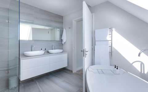 Método KonMari para ordenar tu baño. Cinco consejos para que se vea impecable