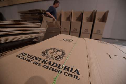 “La democracia no se erosiona de un solo golpe”: alerta por deterioro en escenario electoral