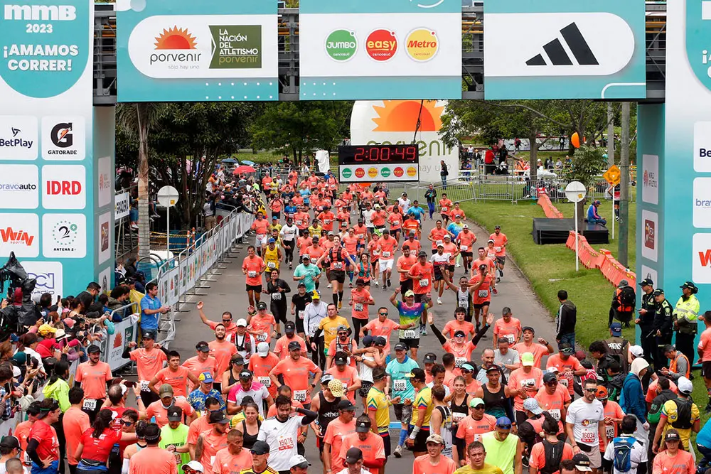 Los recorridos, certificados por World Athletics, permitirán a los corredores disfrutar del paisaje urbano de Bogotá mientras enfrentan el reto de correr a más de 2.600 metros sobre el nivel del mar.