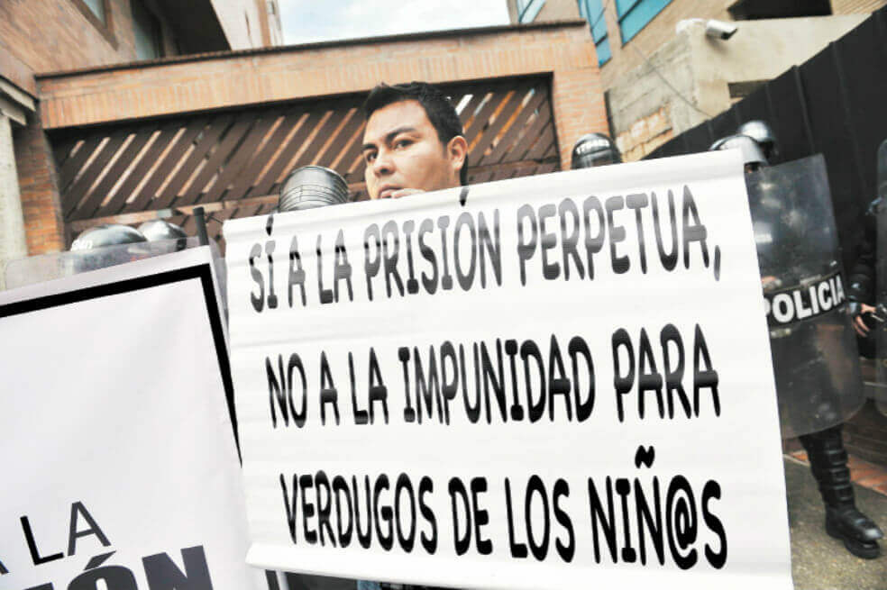 La Corte Constitucional consideró inconstitucional la reforma que introducía la cadena perpetua en la Carta Magna.