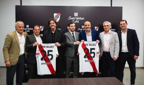 Más que café y fútbol: la expansión de Juan Valdez y los negocios de los cafeteros