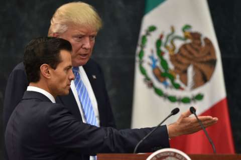 Muro fronterizo y envíos de dinero desde EE. UU., inamovibles para Trump y Peña Nieto