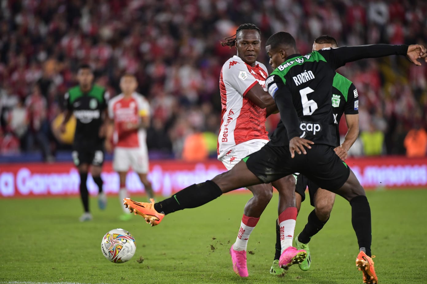 Nacional venció 2-0 a Santa Fe.