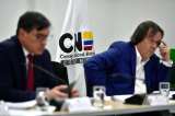 Archivan investigación a magistrados del CNE que formularon cargos a campaña Petro