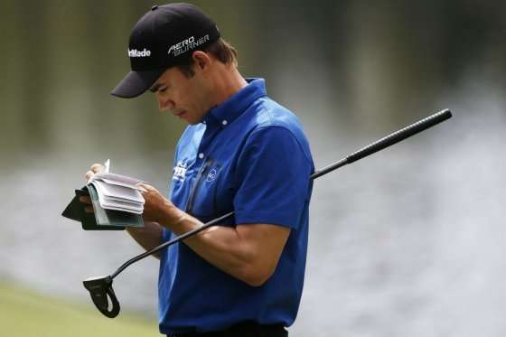 Camilo Villegas en una de las rondas de práctica en el Augusta National Golf Club en Georgia, EE.UU. AFP