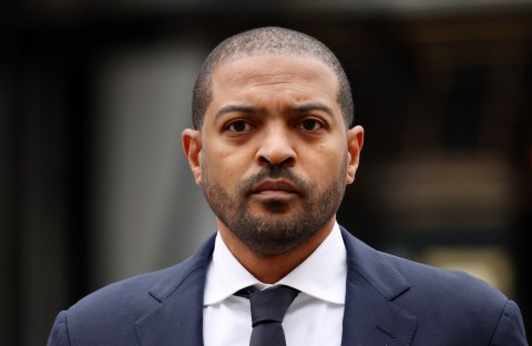 Noel Clarke, actor de ‘Doctor Who’, fue acusado de seis delitos sexuales en Reino Unido