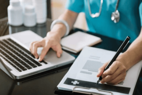 Más de 30 millones: Esto vale estudiar medicina en universidades de Bogotá en 2023