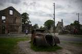 Francia busca salvar de su desaparición total a un pueblo símbolo de las masacres nazis