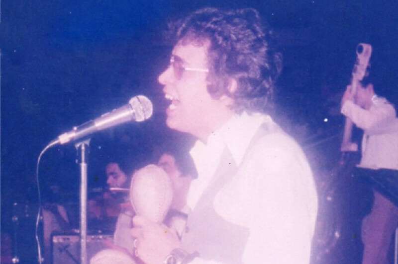 Héctor Lavoe durante una presentación en el coliseo Evangelista Mora. / Carlos Molina 