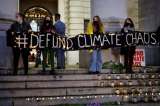Solo el 53 % de los planes de educación hacen referencias a la crisis climática