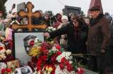 Miles de rusos visitaron la tumba de Navalni en su primer aniversario de muerte