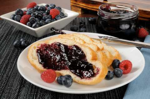 Receta: así se prepara la mantequilla de arándanos y vino
