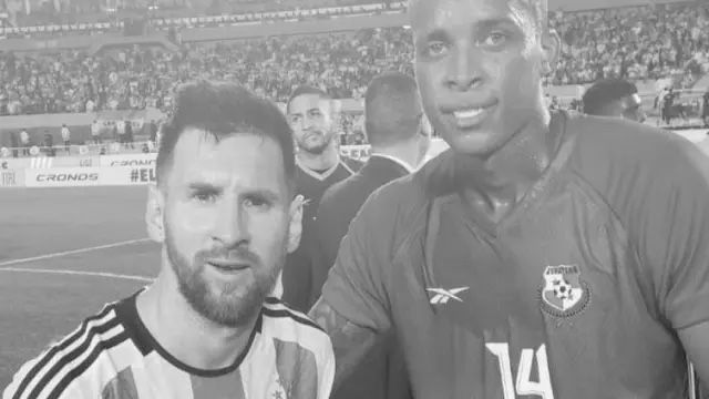 Gilberto Hernández y Lionel Messi.