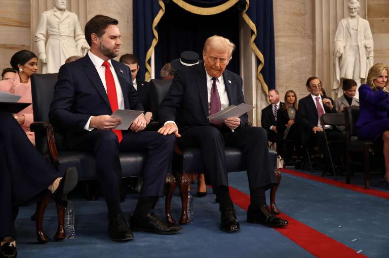 Washington (United States), 20/01/2025.- U.S. Vice President-elect former Sen. J.D. Vance (R-OH) and U.S. President-elect Donald Trump attend inauguration ceremonies in the Rotunda of the U.S. Capitol on January 20, 2025 in Washington, DC. Donald Trump takes office for his second term as the 47th president of the United States. (Estados Unidos) EFE/EPA/Getty Images / POOL