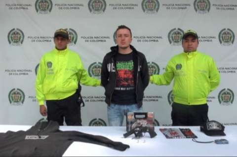 Las razones de Fabián Vargas para apuntarle con un arma al ESMAD