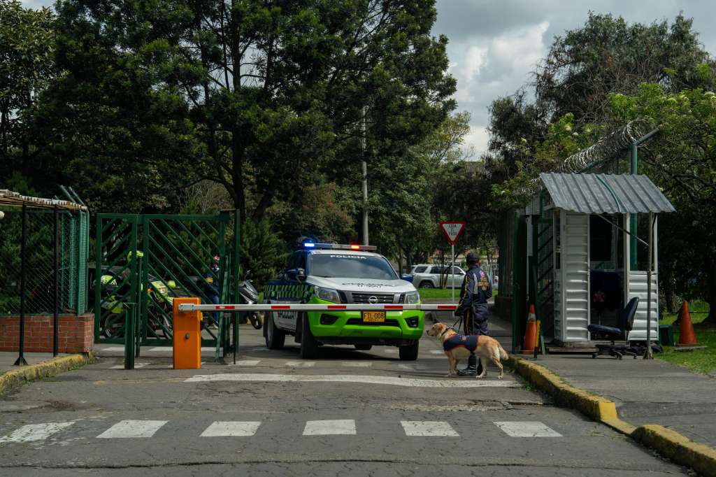 Momento en el que se custodian los elementos llevados al Servicio Geológico Colombiano.